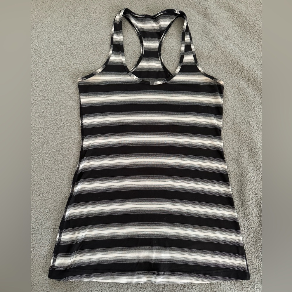 Lululemon Cool Racerback - Size 4 - Black,white,gray stripe